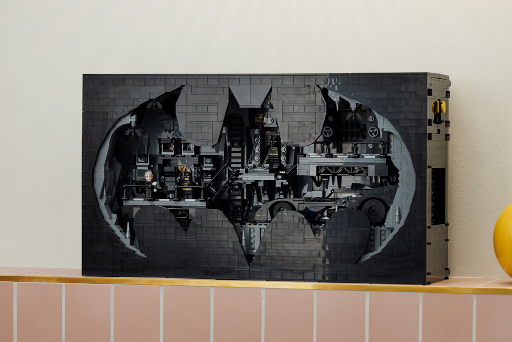 LEGO Batman Batcave - Shadow box #76252