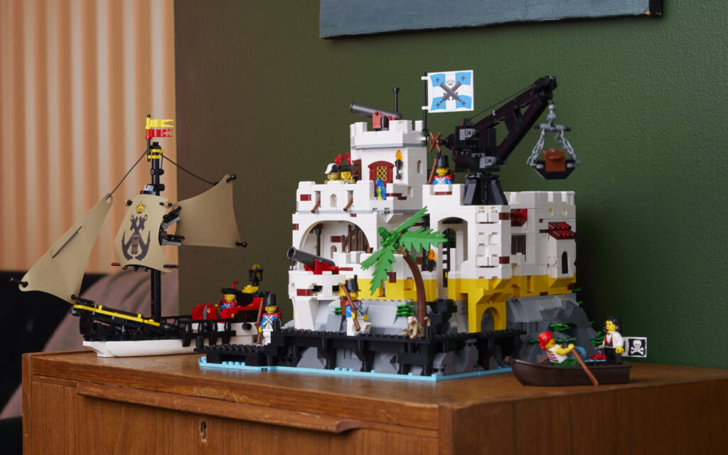 LEGO Icons: Eldorado Fortress #10320