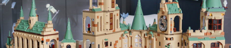 Combining 6 LEGO Hogwarts sets into 1 modular castle (2021 -2022)