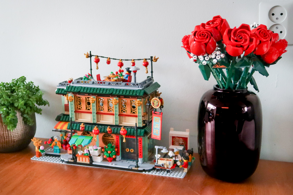 LEGO Icons Bouquet of Roses set #10328