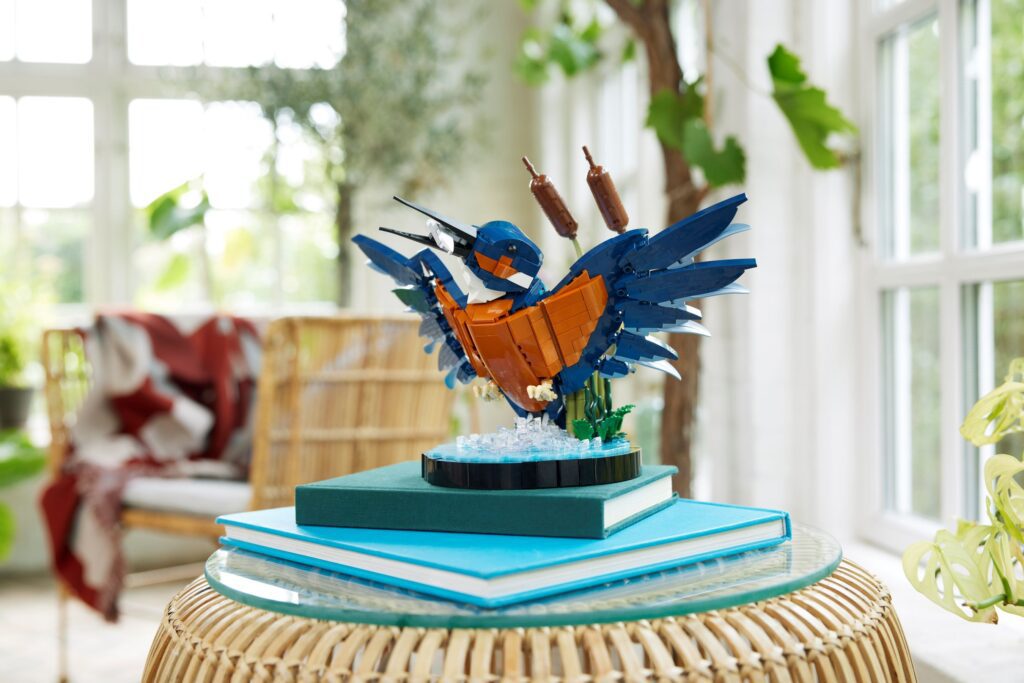 LEGO ICONS Kingfisher Bird set #10331