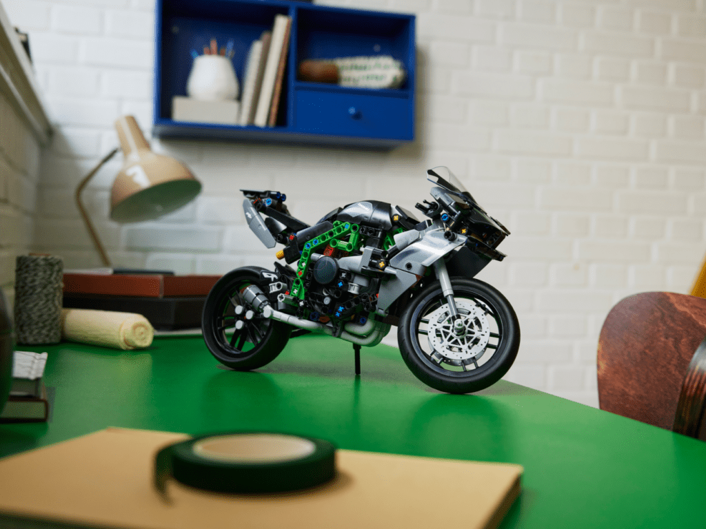 42170 LEGO Kawasaki Ninja H2R Motorcycle