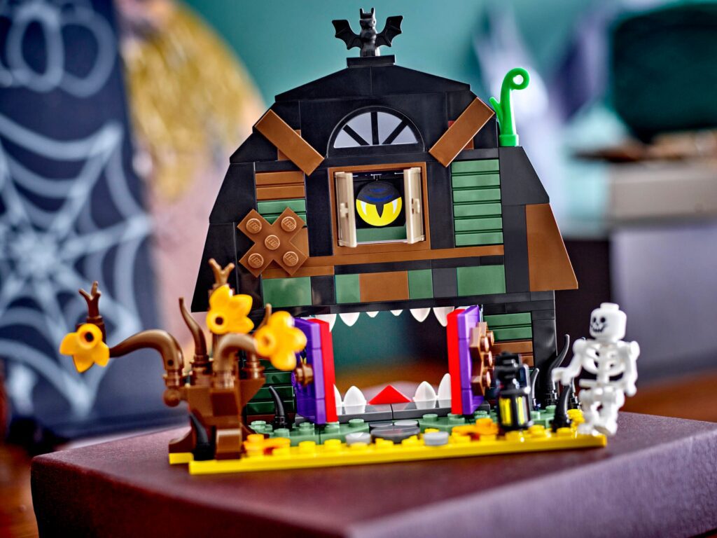 40721 LEGO Halloween Barn