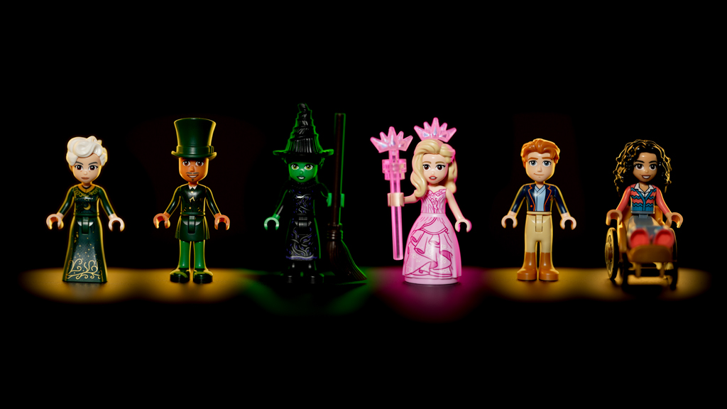 Pink and Green are the new Black! 4x LEGO Wicked LEGO sets coming out!